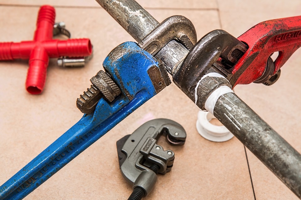 4 Do’s and Don’ts When Handling a Plumbing Emergency