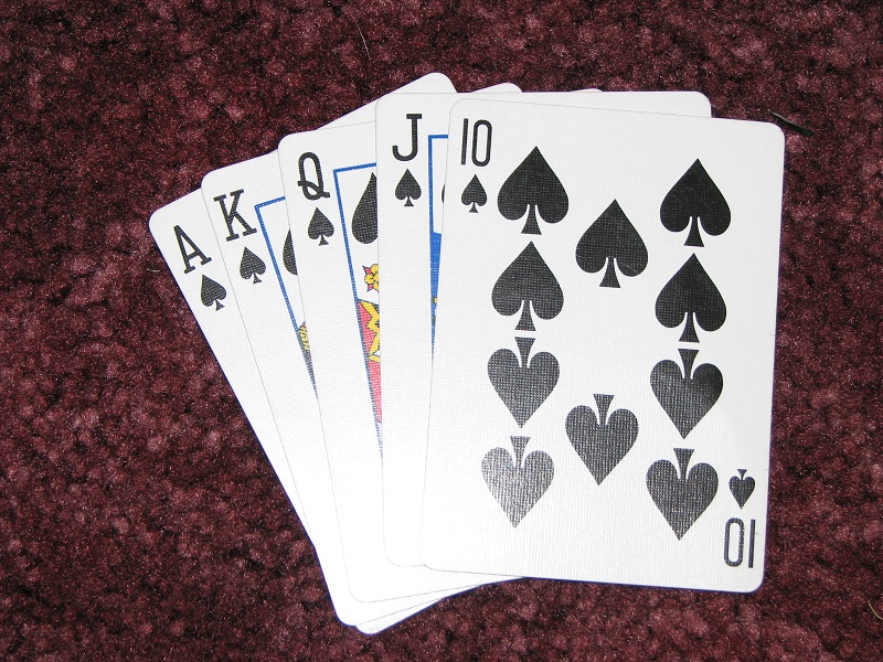 How to play poker cards